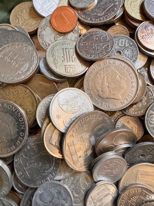 Wereld. Lot de + de 500 monnaies du monde . (Zonder, Postzegels en Munten, Munten | Europa | Niet-Euromunten