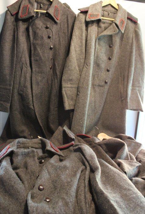 Bulgarie - 6 trench coats Bulgarie - Équipement militaire, Verzamelen, Militaria | Algemeen