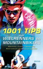 1001 tips voor wielrenners en mountainbikers 9789044714999, Boeken, Verzenden, Zo goed als nieuw, B. Hewitt