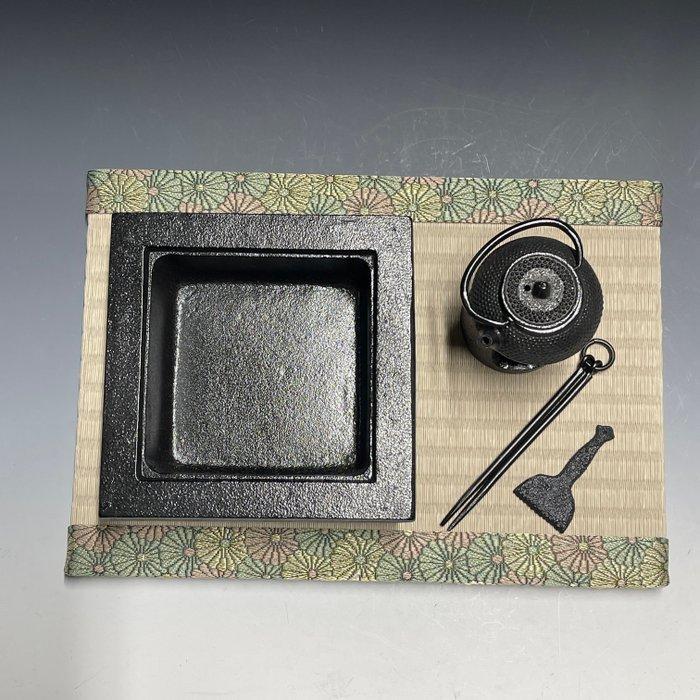 Nambu Tekki |  - Iron Mini Teapot w/Hibachi Sets Japan -, Antiek en Kunst, Antiek | Overige Antiek
