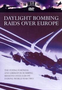 The War File: Daylight Bombing Raids Over Europe DVD (2004), CD & DVD, DVD | Autres DVD, Envoi