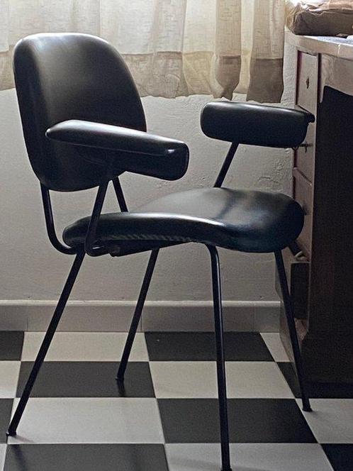 Olivetti - Chaise - cuir synthétique, Antiek en Kunst, Antiek | Meubels | Stoelen en Sofa's