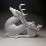 Herend - Sculpture, Art Deco Deer - 18 cm - Porcelaine, Antiek en Kunst