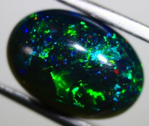 Cts. 3,35 Opale noire éthiopienne naturelle Cabochon -, Verzamelen, Mineralen en Fossielen