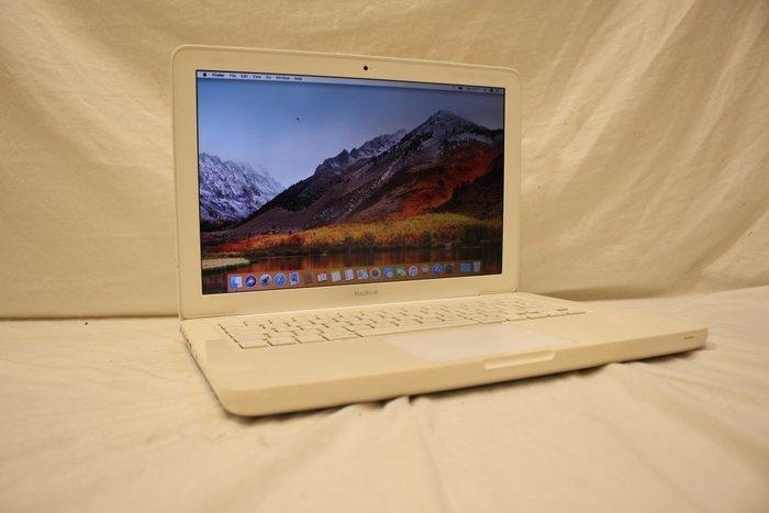 Rare find: Apple MacBook 13 inch - Core2Duo 2.26Ghz - 4GB, Games en Spelcomputers, Spelcomputers | Overige Accessoires