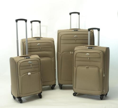 Kofferset Banerle - 4 Delig Softcase - 4 Wielen Reisbagage -, Handtassen en Accessoires, Koffers, Ophalen of Verzenden