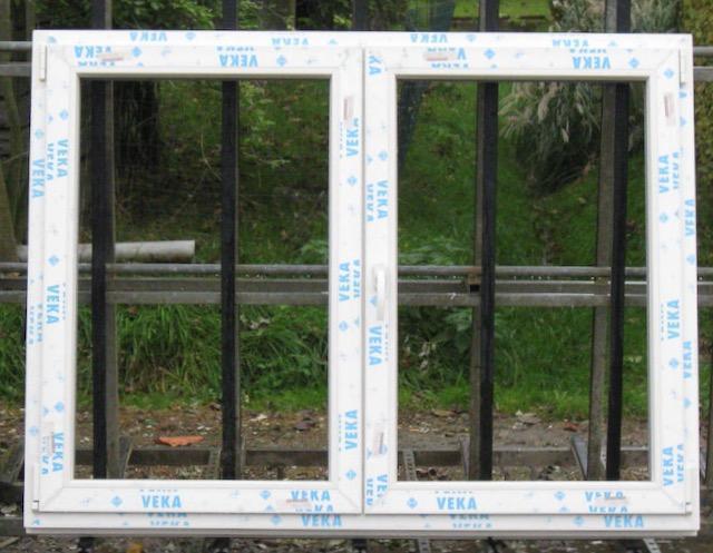 pvc raam , chassis , venster 164 x 123 creme ral 9001, Doe-het-zelf en Bouw, Raamkozijnen en Schuifdeuren, Inclusief glas, Nieuw