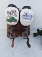 Koffiemolen (2) - Keramiek, Hout - muurmodel koffiemolens