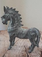 Statue, Klein antiek oosters paard - oud brons - 14 cm -, Antiek en Kunst