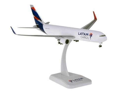 Schaal 1:200 Hogan HG11106GR Boeing 767-300F LATEM Cargo..., Hobby en Vrije tijd, Modelbouw | Vliegtuigen en Helikopters, Nieuw