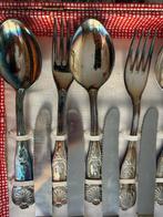 Achille Pincet - Service de table pour 12 personnes (51) -
