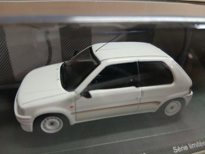 ODEON 1:43 - Modelauto - PEUGEOT - 106 RALLYE, Hobby en Vrije tijd, Modelauto's | 1:5 tot 1:12