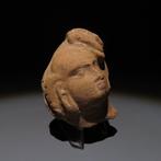 Inde, Sar Dheri, Peshawar Terre cuite Fragment de figure.