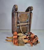 Rare pair of Antique Dutch Queen Skates + an antique folk, Antiek en Kunst