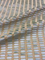 Jacquardweefsel met geometrische fluwelige motieven. -