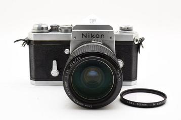 Nikon F Eye Level Silver (1967) +Nikkor 3.5/43-86mm Ai