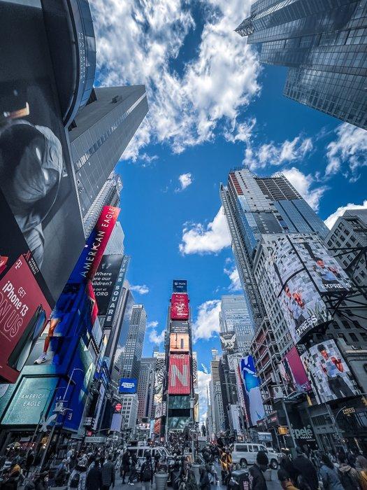 Fabio Accorrà - Time Square view - framed, Antiquités & Art, Art | Objets design