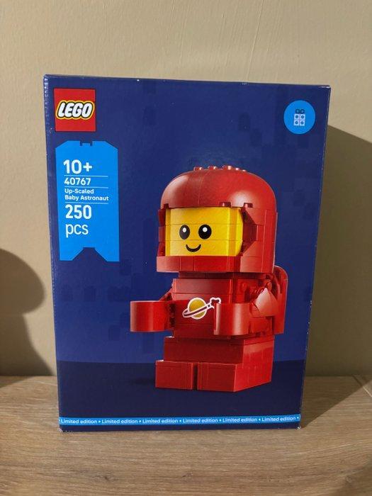 Lego Set - 40767 - Classic Space - Up-Scaled Baby Astronaut, Kinderen en Baby's, Speelgoed | Duplo en Lego