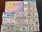 Vietnam. - 13 banknotes Vietnam incl. Folder 50 Dong 50th, Timbres & Monnaies, Monnaies | Pays-Bas