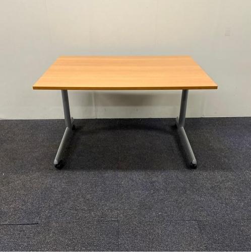 Tweedehands ahrend bureau 120x80 cm, hoogte instelbaar,, Huis en Inrichting, Bureaus, Bureau, Gebruikt