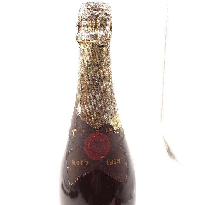 1975 Moët & Chandon, Brut Imperial - Champagne - 1 Fles, Verzamelen, Wijnen