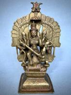 Mahishasuramardini - Antiek - Durga Mahishasuramardini, de