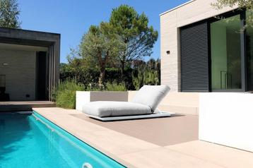 Flow. Loft daybed lead chiné |   Sunbrella | SALE