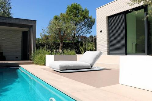 Flow. Loft daybed lead chiné |   Sunbrella | SALE, Tuin en Terras, Tuinsets en Loungesets