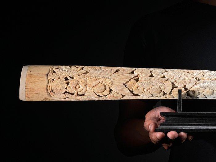 Geen reserveprijs - Uitgebeiteld groot zwaardvisrostrum op, Antiek en Kunst, Kunst | Designobjecten