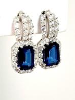Oorbellen - 18 karaat Witgoud Saffier - Diamant, Handtassen en Accessoires, Oorbellen, Nieuw