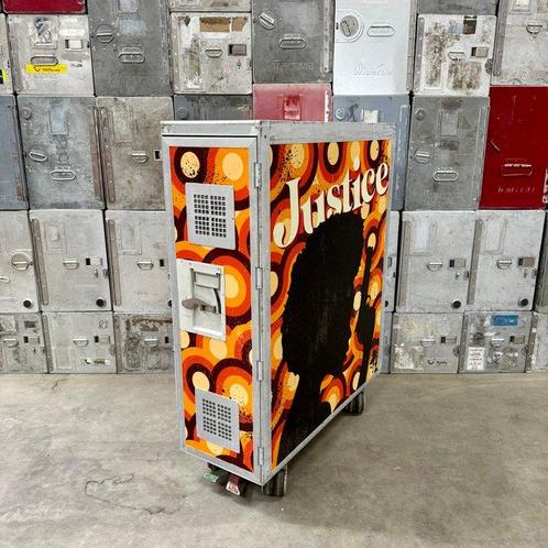 Driessen Aerospace - Trolleys van luchtvaartmaatschappijen -, Antiek en Kunst, Antiek | Wandborden en Tegels