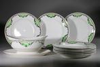 boch Freres - Eetservies (32) - Keramiek - Prachtig servies, Antiek en Kunst