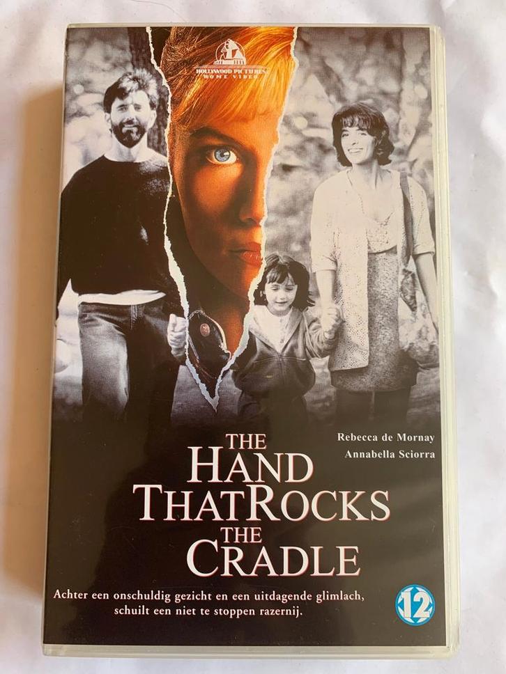 THE HAND THAT ROCKS THE CRADLE (VHS), Cd's en Dvd's, VHS | Film, Gebruikt