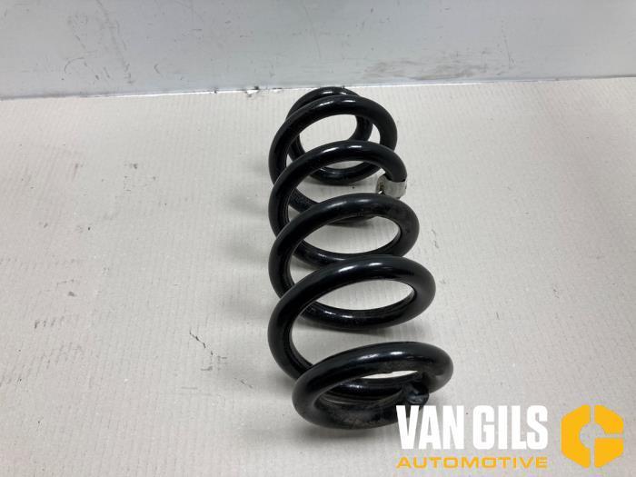 Schroefveer achter Audi RS6 O324481, Auto-onderdelen, Ophanging en Onderstel