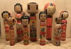 Figuur - Negen decoratieve vintage kokeshi-poppen van