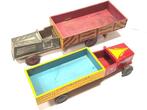 JUP Denia Alicante - Speelgoedauto 2 x Antique Wooden Truck, Antiek en Kunst, Antiek | Speelgoed