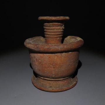 Grec antique mycénien Terre cuite Vase. IVe siècle av. J.-C., Collections