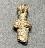 Hettitische Brons Zeldzaam antropomorf beeldje met een halve