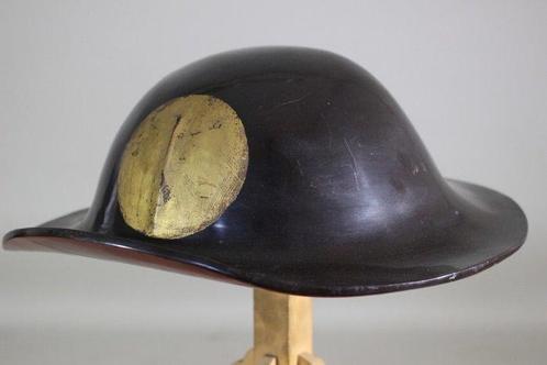 Harnas - Japan - Zunari Jingasa met gouden familie-Mon :, Antiek en Kunst, Antiek | Overige Antiek