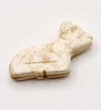 Bactrien Jaspe blanc Talisman en perles de mouton couché XXS