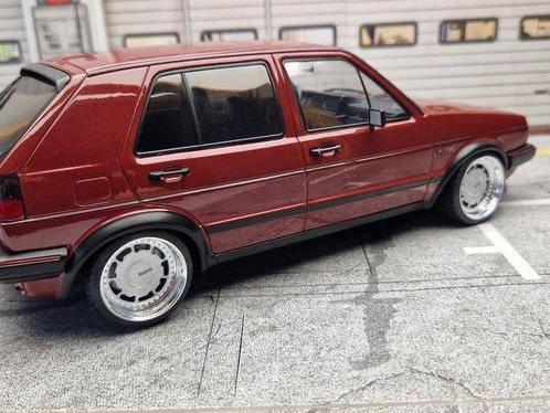 MCG 1:18 - Modelauto - Volkswagen Golf MK2 GTI met Pirelli, Hobby en Vrije tijd, Modelauto's | 1:5 tot 1:12