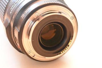 Canon EF 70-300 mm 1:4 - 5.6 IS USM Zoomlens beschikbaar voor biedingen
