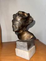Statuette, Dea Bendata firmata A.Nevil - 25 cm - Bronze, Antiquités & Art