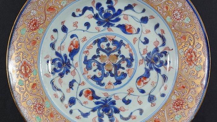 Imari armorial bord - Porselein - China - 18e eeuw, Antiek en Kunst, Antiek | Overige Antiek