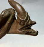 Prachtige oude amuletfiguur uit het Dayak-volk. - Borneo -
