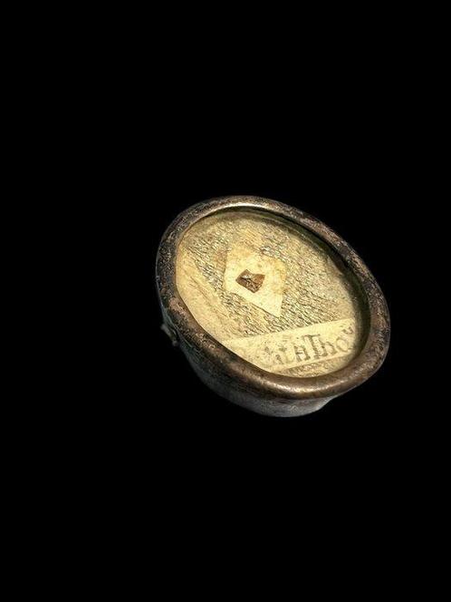 Reliekhouder - Glas, Textiel, Zilver - 1800-1850, Uit de, Antiek en Kunst, Kunst | Niet-Westerse kunst