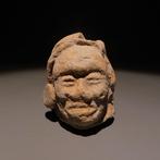 Maya Terracotta Oude mans hoofd. ca. 600 - 900 na Christus.