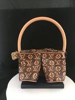 Norman Gekko - Giant Crushed LOUIS VUITTON Handbag, Antiek en Kunst