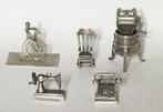 C.A. Stout e.a. - Miniatuur figuur - Miniatuur zilver  (5) -, Antiek en Kunst