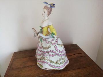 Samson - Statuette, Dame robe jaune et éventail - 22 cm -